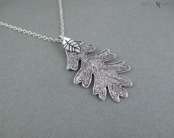 Ranger's Apprentice Silver Oak Leaf Pendant