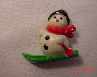 Vintage Plastic Skiing Snowman Brooch 17 - 929