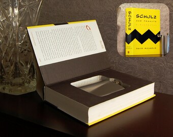 Hollow Book Safe & Flask - Schulz and Peanuts - Secret Book Safe