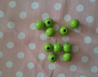 Set of 10 beads Wood Green 10mm