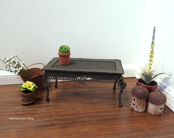 Rustic coffee table - dollhouse miniature