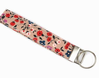 Key Fob, Floral Key Fob, Flower Key Fob, Blush Key Fob, Blush Pink Keychain, Girly Key Fob, Floral Key Chain, Summer Key Fob, Fabric Key Fob