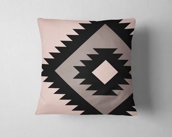 Oversized navajo tribal pattern throw pillow - Black