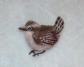 Bird brooch sparrow Felt brooch bird lover gift Bird gift for mom Best bird gift for girlfriend Bird jewelry for daughter wool replica bird