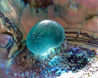 Aqua Boulder English Sea Glass UKB-M-15-1