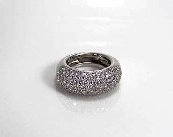 Magnificent pave diamond 18kt gold bombe ring