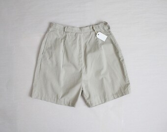 1950s shorts / vintage 50s shorts / beige shorts