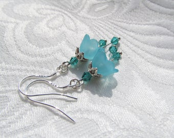 Spring flower earrings blue