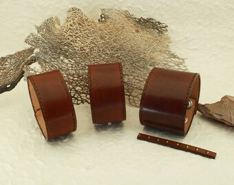 Leather bracelet with Pirografo engraving-different widths