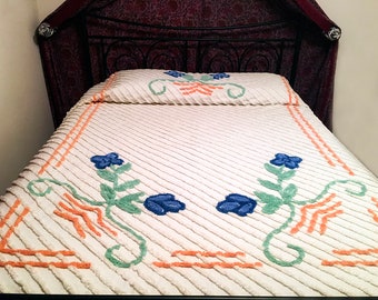 Full Size 1950s Vintage Chenille Bedspread