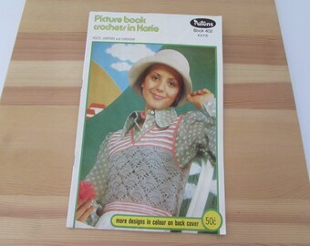 Vintage (1970s) crocheting patterns, 'Picture book crochets in Katie' Patons book 402
