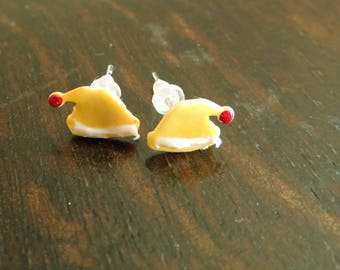 Earing: sands of Christmas decorated sugar