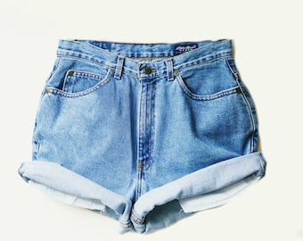 SALE - High Waisted Shorts - Medium Wash