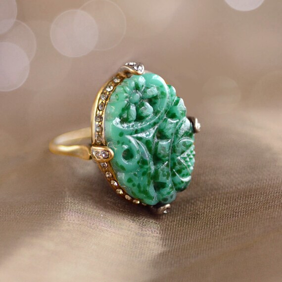 Jade bead bracelet Jade bead bracelet image