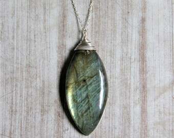 Labradorite, labradorite necklace, labradorite silver pendant, labradorite silver necklace, labradorite jewelry, gift for her,silver jewelry