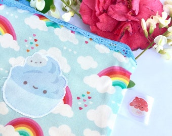 MakecUPcake Pouch zippered pouch door tricks and travel kit