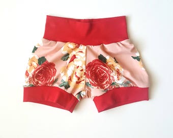 Boho baby clothes, floral baby shorts, baby gift, baby shorts, trendy baby clothes, baby gift, baby clothes for summer, rose cuff shorts