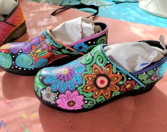 CUSTOM PAINTED or TIEDYE Dansko / Sanita shoes professional nursing teaching medical waitress hairdresser