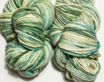 Hand dyed | Handspun yarn | Single ply Heavy Worsted Weight | Huge 8oz.skein | 175 yards | Colorway: Goose