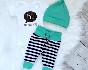 Newborn going home outfit, Coming home outfit, hi im new here, baby gift, gender neutral baby outfit