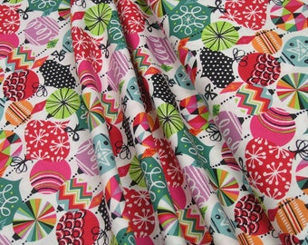 Blend Fabrics Cool Yule Baubles White 0,5m 002908