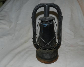 Dietz Monarch Oil or kerosene Lantern / Lamp --- 6-51