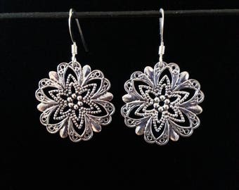 Dangle Flower Earrings