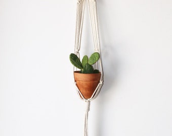 Single Macrame Plant Hanger- Small
