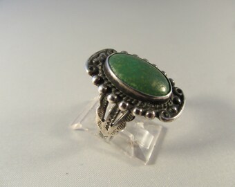 Vintage 1950s Sterling Green Turquoise Ring