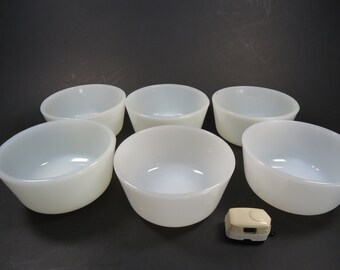 Set of 6 milk glass Fire King, Anchor Hocking custard bowls,