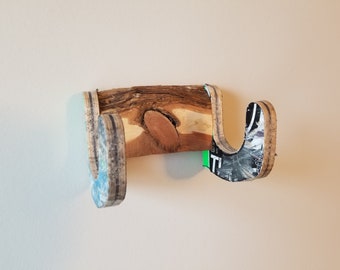 Recycled skateboard wall hanger