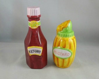 Vintage Ketchup And Mustard Salt And Pepper Shakers, Ceramic Hand Painted Novelty Salt And Pepper Shaker Set