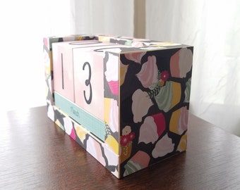 Perpetual Wooden Block Calendar - Cupcakes and Sprinkles - Swirl Frosting - Pink and Turquoise