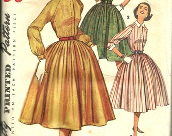 Vintage Sewing Pattern. Simplicity 1683. dress pattern