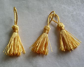 Deco unity, yellow tassel