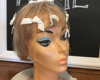 Vintage face veil, hat netting, hat veil, hat, veil, head covering, decor, shabby chic,