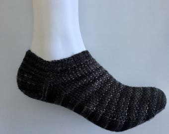 Socks (bottom short) stocking socks size 5-6, 5 hand knit