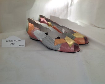 Vintage Beverly Feldman peep toe flats size 8 1/2 (US)