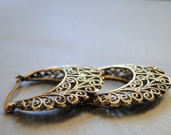 Vintage Earrings / Natural Brass Filigree Earrings / Accessories / Jewelry / Earrings / BoHo Chic Filigree Hoop Earrings / Natural Brass
