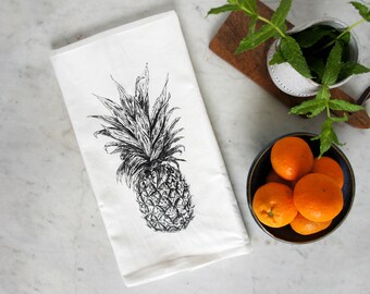 Pineapple Decor, Pineapple Towel, Pineapple Gift, Tea Towel, Pineapple Tea Towel, Dish Towel, Housewarming Gift, Dish Cloth, Kitchen Towel