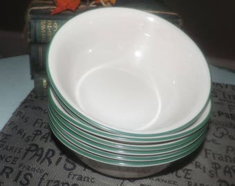 Vintage Corelle | Corning | Corningware Garden Home coupe-shape cereal, soup or salad bowl. Green rim, cream ground.Made in USA.