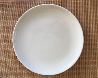 10" White Russel Wright Iroquois Dinner Plate