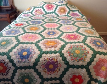Vintage Circa 1920-1925 Homespun Quilt