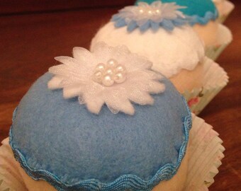 Felt play food- felt cupcakes- felt cake- frozen cupcakes - handmade Christmas gift - children's Christmas gift - kids Christmas gift