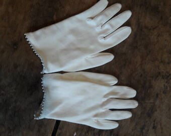 Vintage wedding glovesVintage gloves for wedding/prom/costume