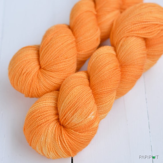 Recommended dyers - Papiput Yarn's Hand Dyed Sock Yarn, colorway