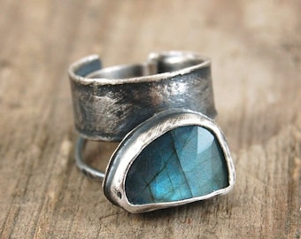 labradorite silver ring, oxidized silver statement ring