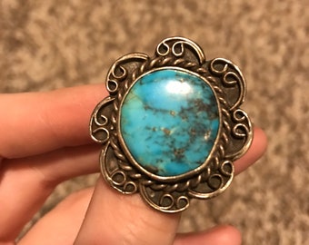 Large vintage turquoise flower ring