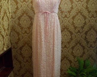 Vintage Pale Pink Sleeveless Scoop Neck Maxi Dress with Lace Overlay