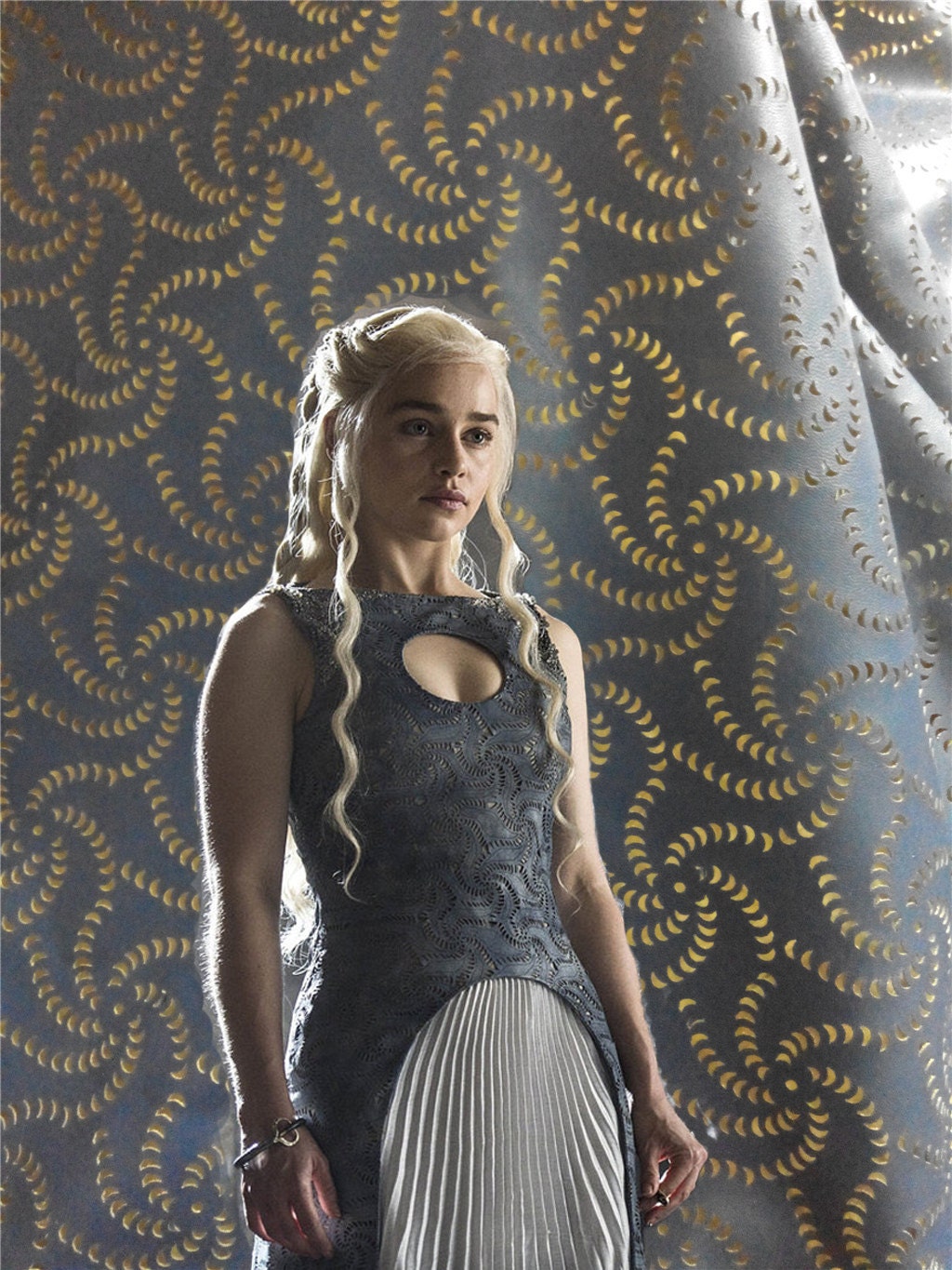 Game of Thrones Daenerys Targaryen dress fabric in Season 4